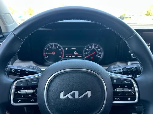 Certified 2023 Kia Sorento X-Line EX AWD/4WD image 20