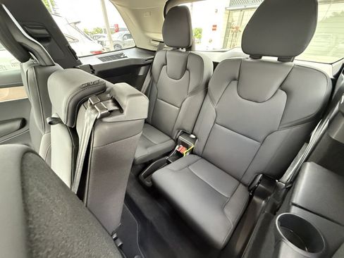 Used 2025 Volvo XC90 B6 Plus AWD/4WD image 9