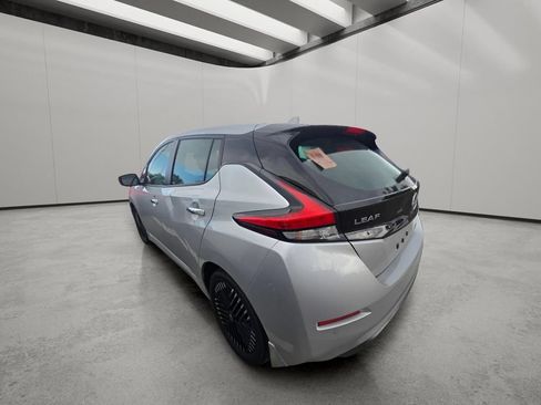 Used 2024 Nissan Leaf SV Plus FWD image 3