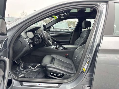 Used 2023 BMW 530i xDrive w/ Executive Package image 17