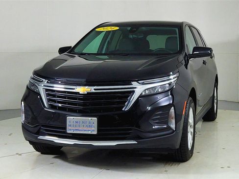 Used 2024 Chevrolet Equinox LT image 2