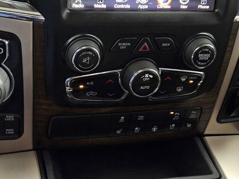 Used 2016 RAM 1500 Laramie Longhorn w/ Convenience Group AWD/4WD image 17