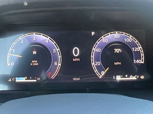 New 2025 Jeep Grand Cherokee L Laredo image 29