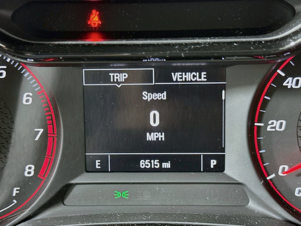 Used 2026 Chevrolet Trax RS w/ Sunroof Package FWD image 12