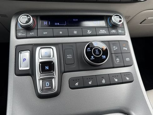 Used 2023 Hyundai Palisade Limited AWD/4WD image 26