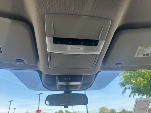 Used 2021 Nissan Rogue S image 44