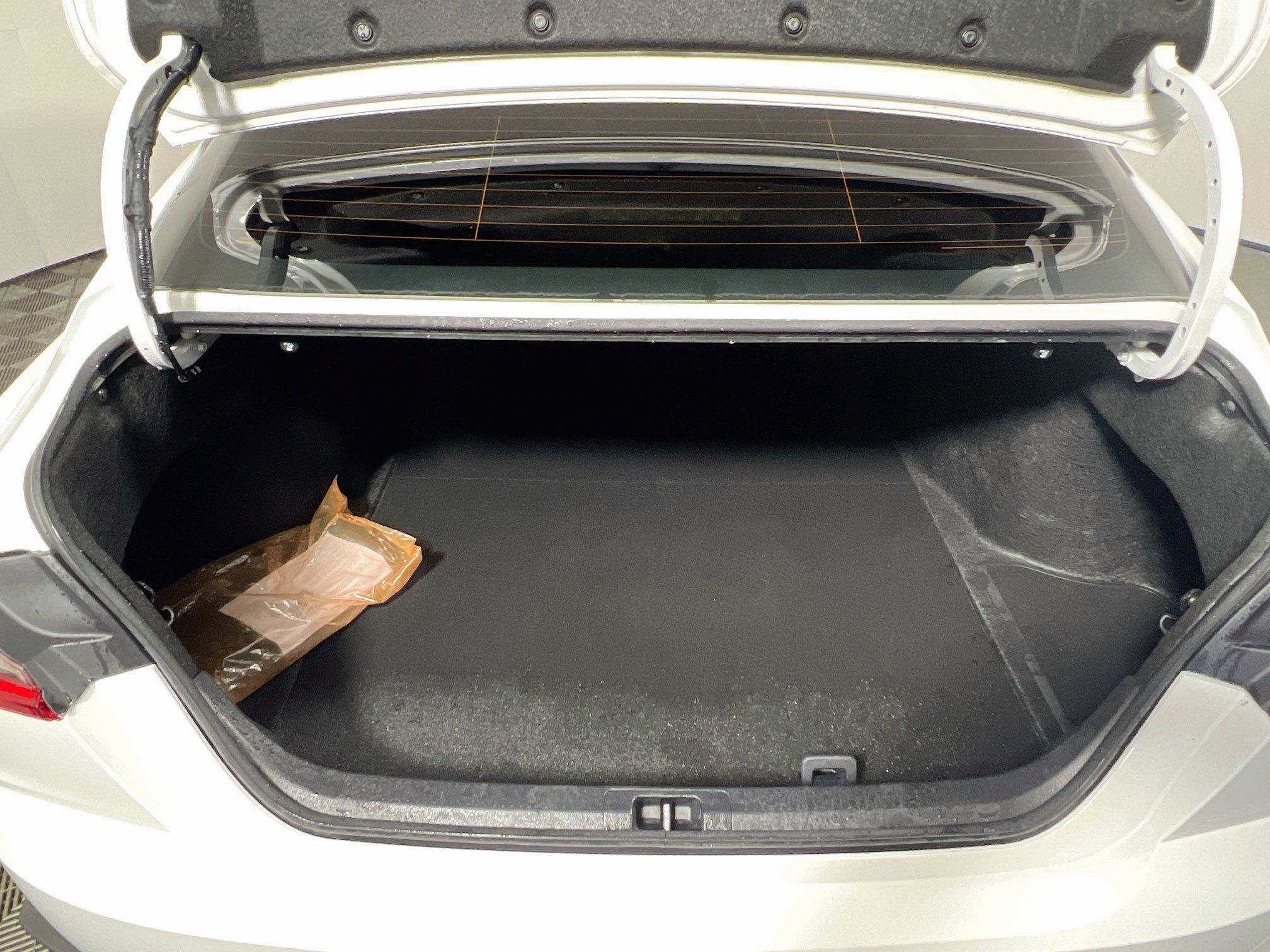 Used 2025 Toyota Camry SE FWD image 33