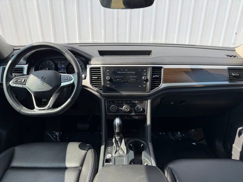 Used 2021 Volkswagen Atlas SE FWD image 12