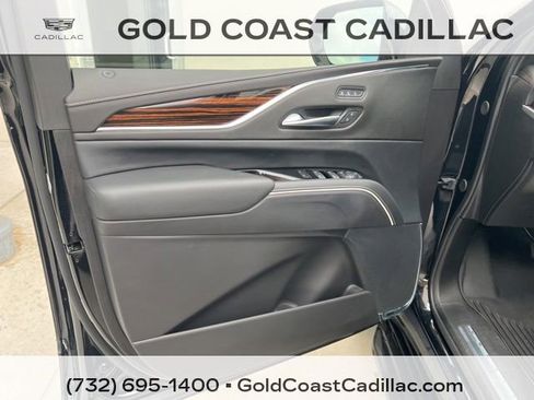 Certified 2024 Cadillac Escalade Premium Luxury w/ LPO, Floor Liner Package AWD/4WD image 21