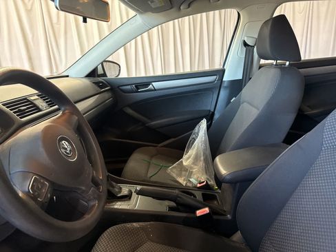 Used 2012 Volkswagen Passat 2.5 S FWD image 20