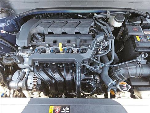 Used 2025 Hyundai Venue Limited FWD image 25