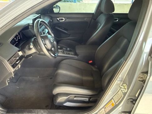 Used 2024 Honda Civic Sport image 2