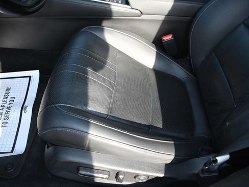 Used 2022 Honda Accord Touring image 13