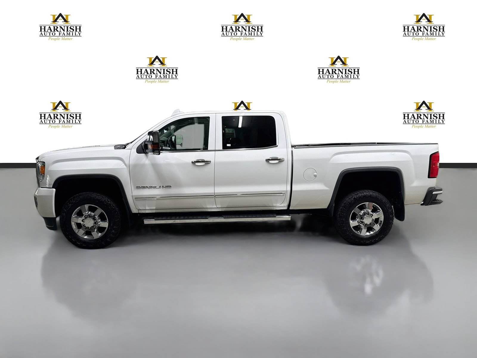 Used 2015 GMC Sierra 3500 Denali AWD/4WD image 8