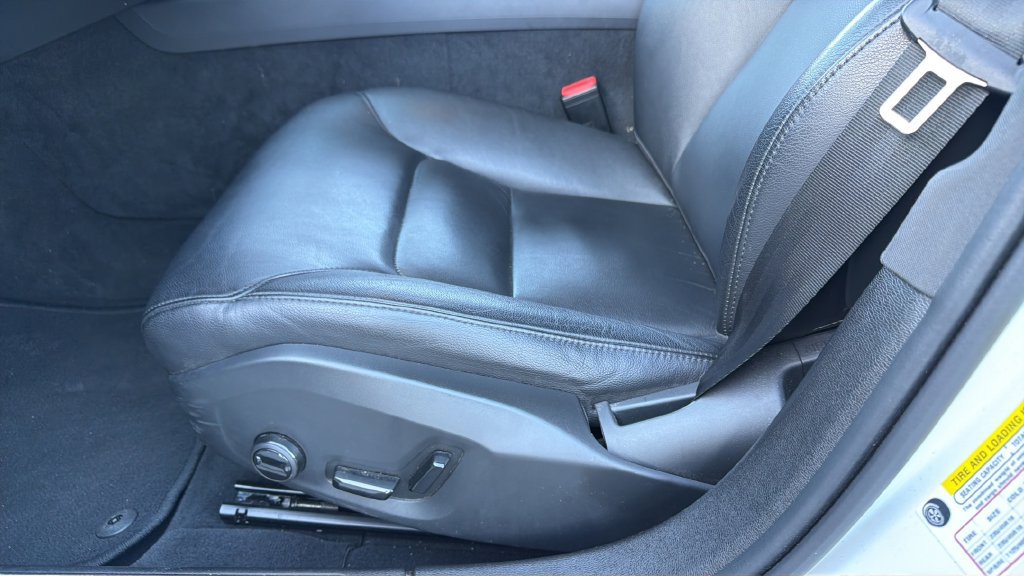 Used 2024 Volvo S60 B5 Core FWD image 16