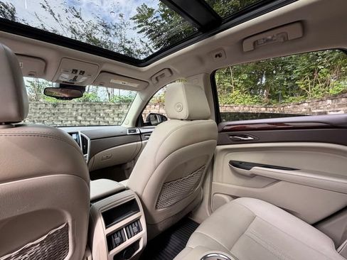 Used 2015 Cadillac SRX Luxury w/ Driver Awareness Package FWD image 29
