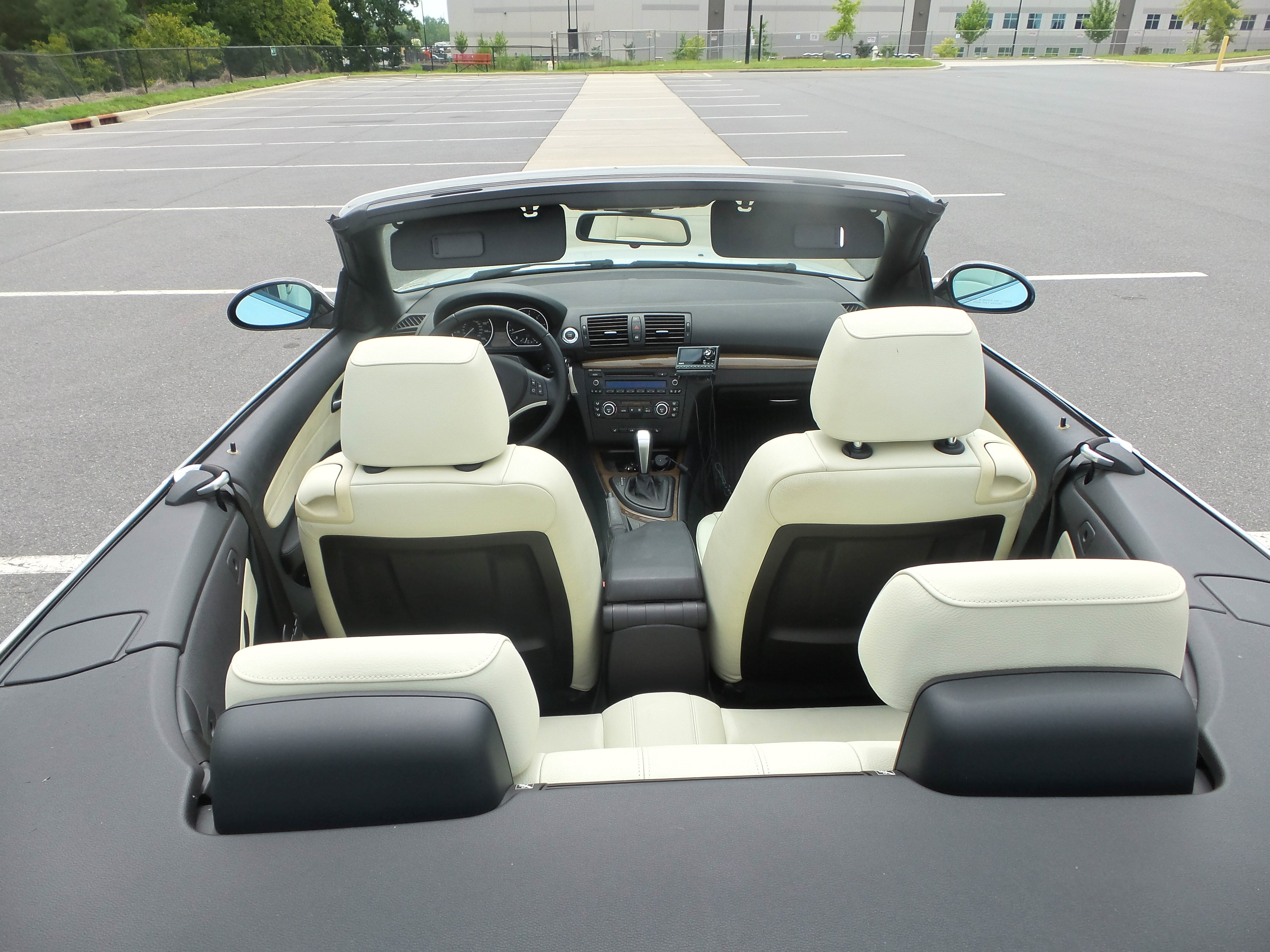 Used 2009 BMW 128i Convertible RWD image 64