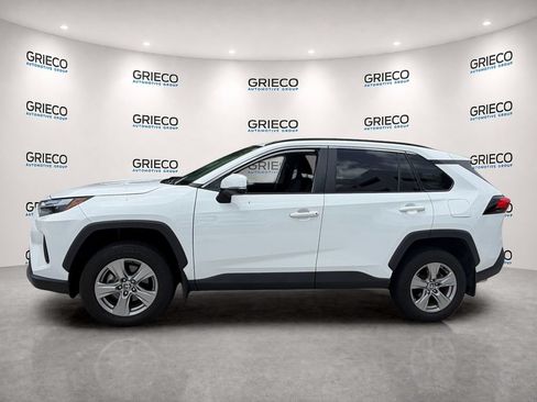 Used 2024 Toyota RAV4 XLE w/ Convenience Package FWD image 4