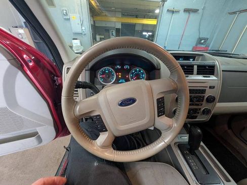 Used 2011 Ford Escape XLT w/ 201A Rapid Spec Order Code AWD/4WD image 33