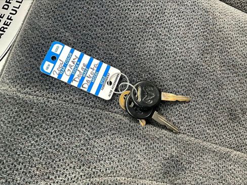 Used 2004 Dodge Dakota 4x4 Club Cab w/ Tire & Handling Group image 30