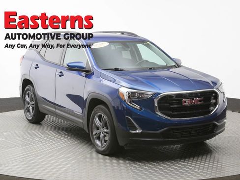 Used 2019 GMC Terrain SLE w/ Driver Convenience Package image 3