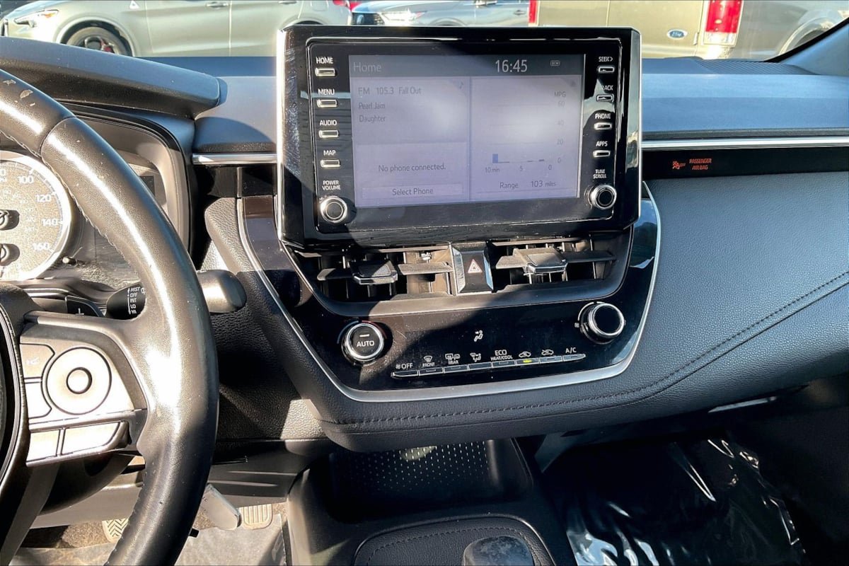 Used 2020 Toyota Corolla SE w/ Carpet Mat Package (TMS) FWD image 6