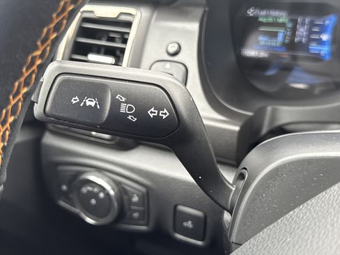 Used 2022 Ford Ranger Lariat w/ Equipment Group 501A High image 16