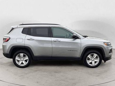 Used 2022 Jeep Compass Latitude image 6