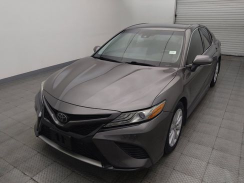 Used 2018 Toyota Camry XSE FWD image 15