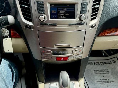 Used 2012 Subaru Outback 2.5i Limited w/ Moonroof Pkg AWD/4WD image 34
