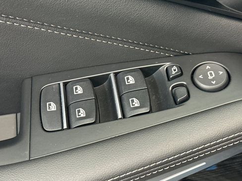 Certified 2025 BMW X5 sDrive40i w/ M Sport Package image 13