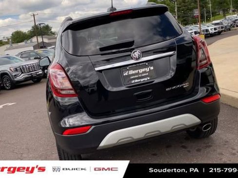 Certified 2022 Buick Encore Preferred w/ Safety Package AWD/4WD image 9