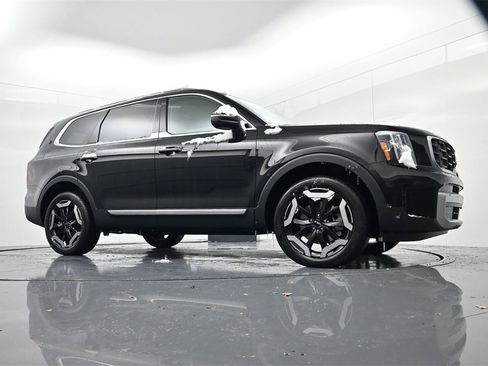 New 2025 Kia Telluride S image 34
