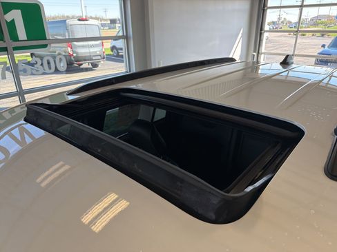 Used 2024 Jeep Grand Cherokee Altitude image 29