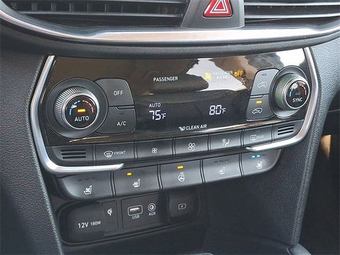 Used 2020 Hyundai Santa Fe Limited image 19