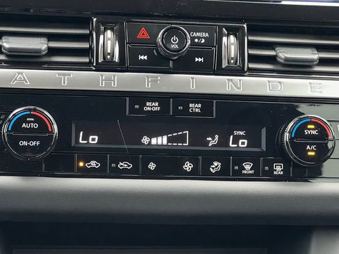 New 2026 Nissan Pathfinder SV image 4