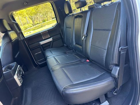 Used 2017 Ford F250 Lariat w/ Chrome Package image 17