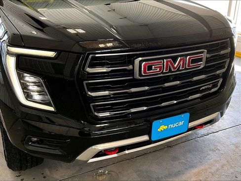 Used 2025 GMC Yukon AT4 w/ LPO, Floor Liner Package image 33
