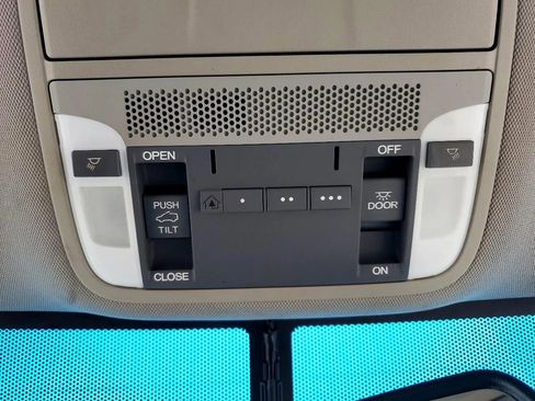 Used 2014 Acura RDX Sport Utility 4D image 33