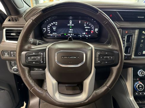 Used 2024 GMC Yukon XL Denali w/ Advanced Technology Package AWD/4WD image 16