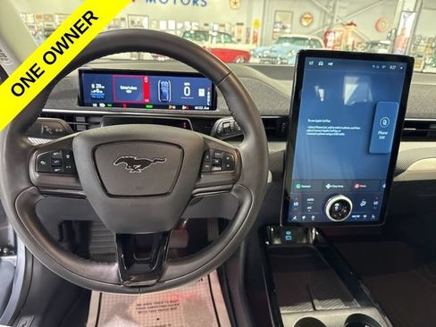 Used 2022 Ford Mustang Mach-E Premium RWD image 16