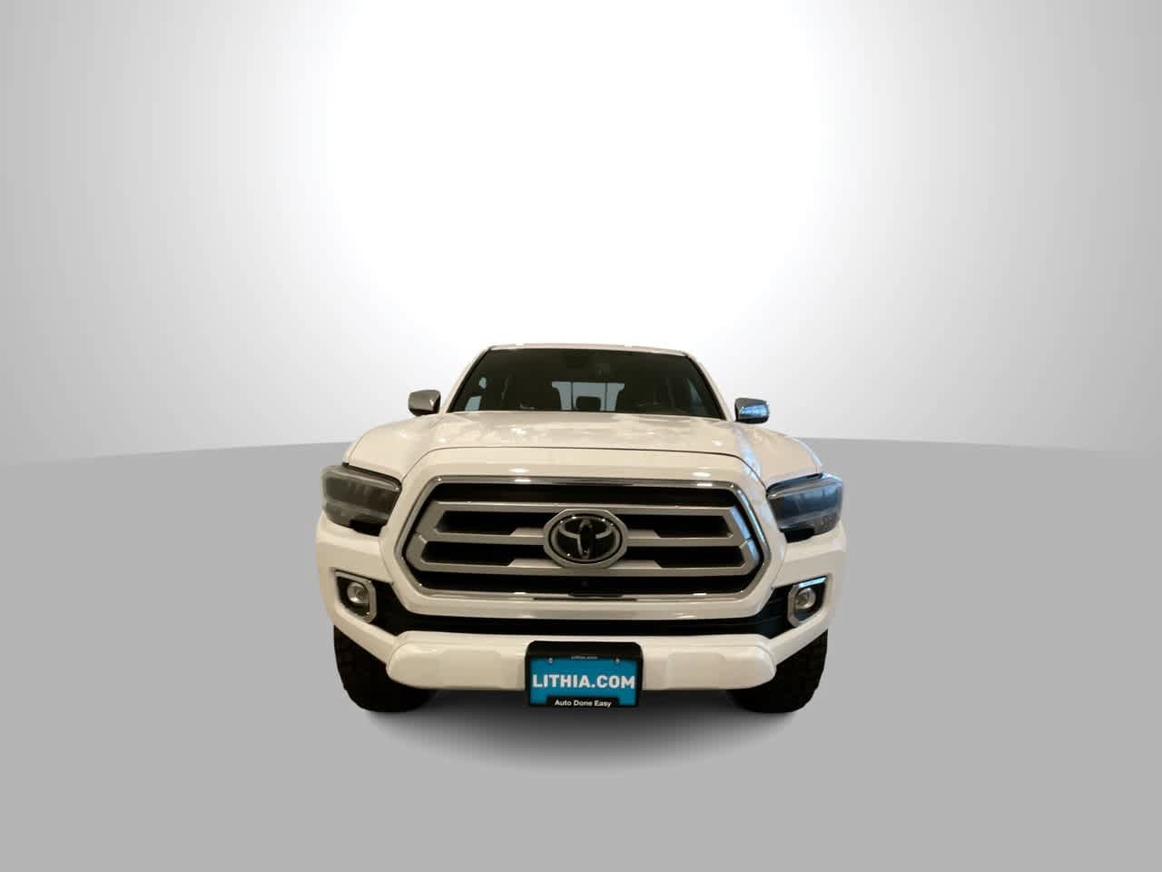 Used 2020 Toyota Tacoma Limited AWD/4WD image 3