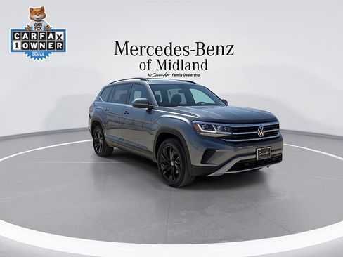 Used 2023 Volkswagen Atlas SE AWD/4WD image 2