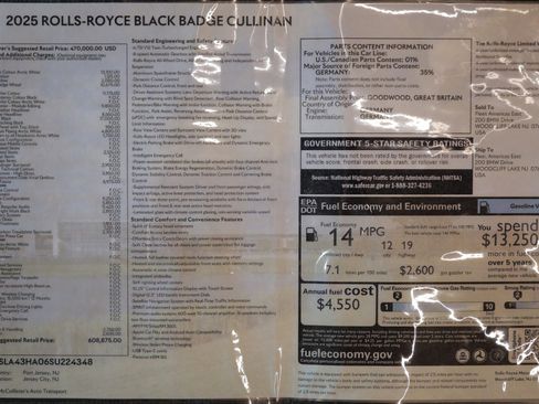 Used 2025 Rolls-Royce Cullinan Black Badge AWD/4WD image 25
