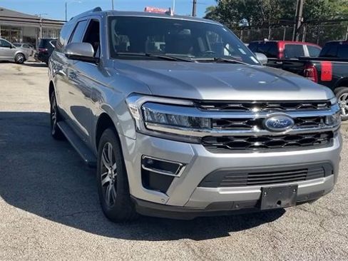 Used 2023 Ford Expedition Max Limited image 9