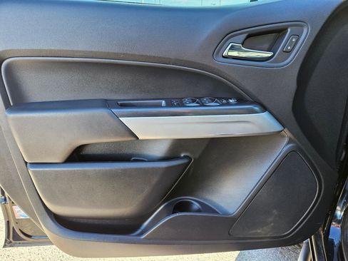 Used 2022 Chevrolet Colorado ZR2 AWD/4WD image 12