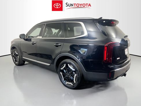 Used 2025 Kia Telluride S FWD image 6