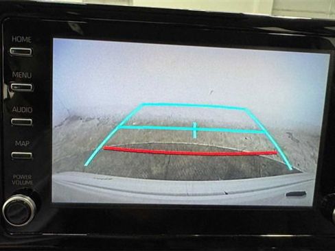 Used 2020 Toyota Corolla LE image 24