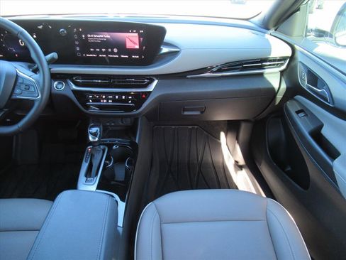 Used 2024 Buick Envista Avenir image 14