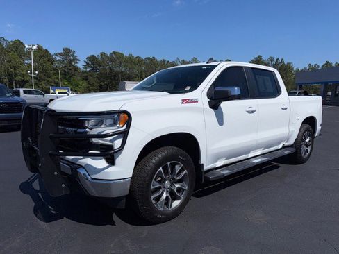 Used 2023 Chevrolet Silverado 1500 LT AWD/4WD image 6